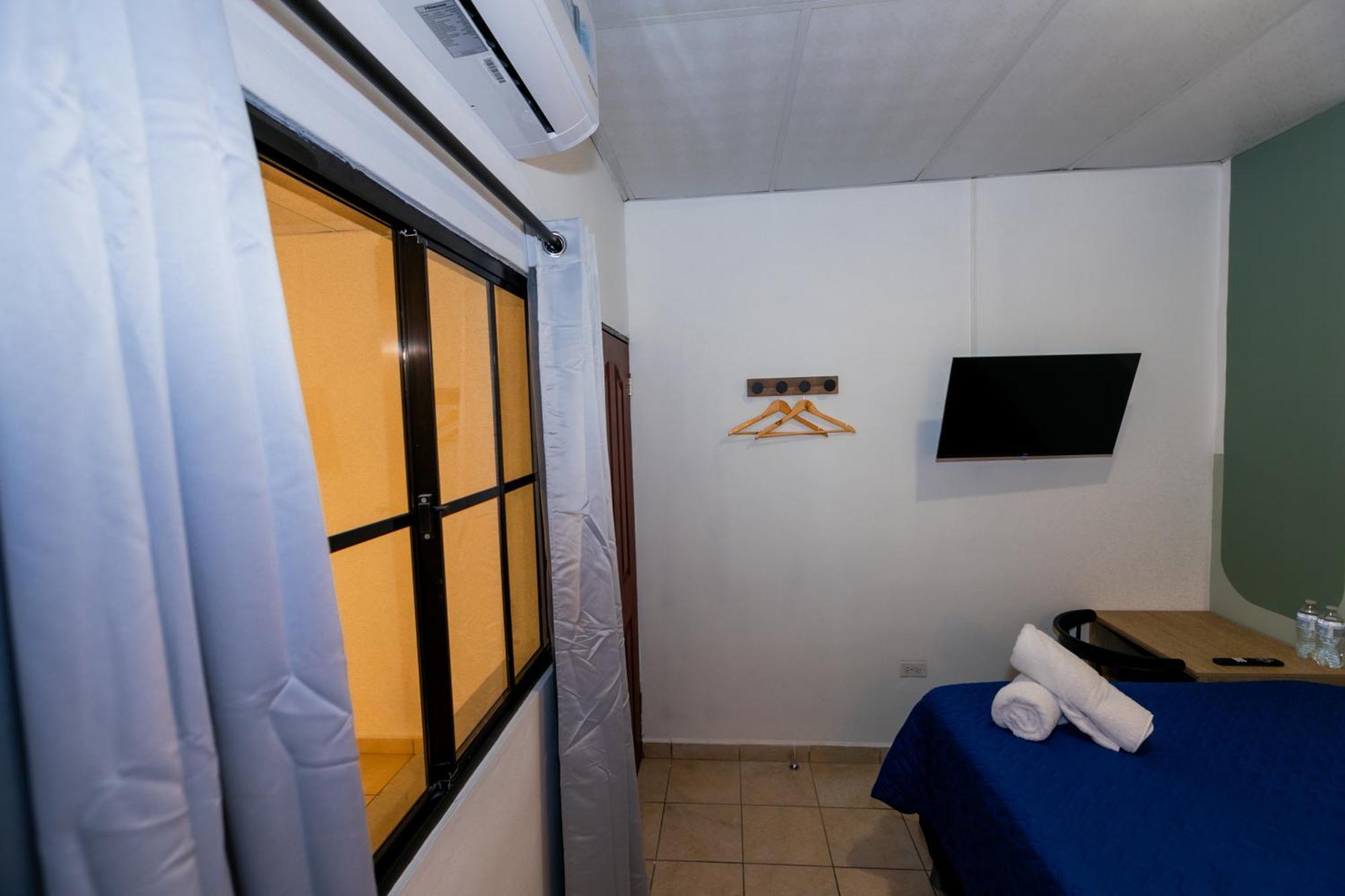 מלון Santa Tecla Friendly House מראה חיצוני תמונה